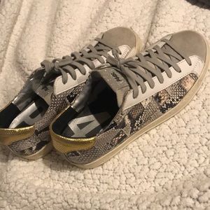 P488 sneakers John Picasso